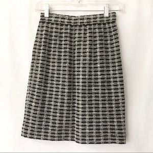 ST. JOHN • Houndstooth Knit Skirt